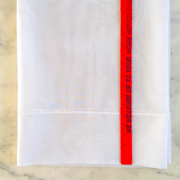 Sears White Sheer Curtains, 1.5" Rod Space, 2 Panels. - Picture 3 of 6